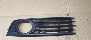 Kratka zderzaka lewy przód przednia lewa Audi A4 B6 8E0807681A 4