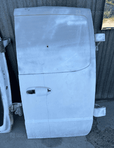 MERCEDES vito  447 drzwi tył skrzydełka zawiasy 8