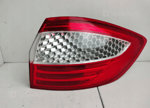 Lampa prawa tył ford mondeo MK4 iv kombi 1
