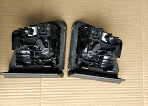 Citroen C5 III lampa tyl lewa w klape sedan 4