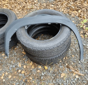 listwa nakładka błotnika PP yaris cross 1