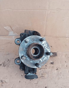 Zwrotnica piasta lewy przód Ford Focus MK2 1.8 16V 1