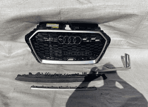 Audi RS3 sedan 8V5 atrapa grill kratka 16- 1