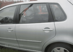 Drzwi tylne tył lewe vw polo 4 iv LP7X 2007 1