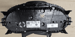 VW Passat B8 1.6 TDI  zegar licznik 3G0920741A 3