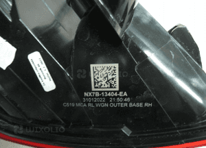 Ford focus MK4 kombi nowa oryginalna lampa tylna prawa 4