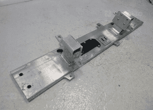 Mercedes W167 podpora belka łapa skrzyni oryginał 4