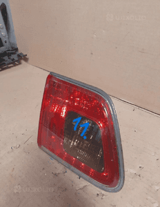 Lampa lewy tył toyota avensis T27 2