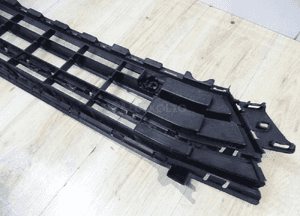 KRATKA ZDERZAKA VW Jetta 5C6 lift 5CU853677B 9