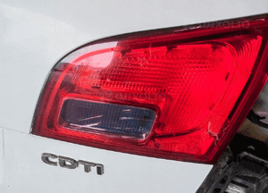 Klapa bagażnika opel astra j kombi Y40R 3