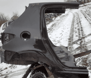 Peugeot 307 HB 5D  błotnik tył tylny prawa 4
