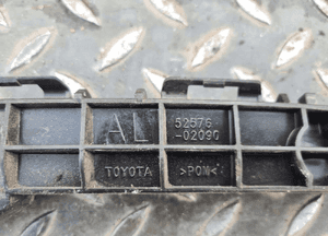 Toyota AURIS II 12-18 HB ślizg błotnika lewy tył 2
