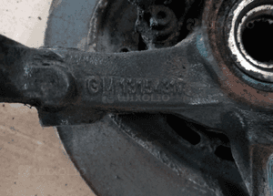 Zwrotnica piasta lewy przód przednia lewa Opel Tigra B II 13154317 2