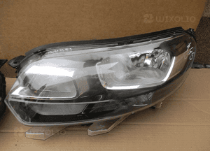 Lampa przednia przód prawa lewa jumpy iii expert iii vivaro c uk 2