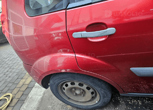 Ford Fiesta MK6  błotnik tył tylny prawy lewy T5 3