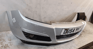 Zderzak przód przedni opel astra h 3 iii Z157 srebrny halogeny 3
