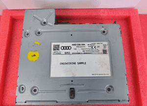 Audi oe multimedia czytnik nawigacja gps 4M2035044 2