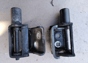 Renault Modus zawias ogranicznik drzwi przod przednich prawy 1