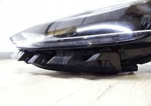 Tesla 3 lampa lewy przód full led 1077375-00-C 6