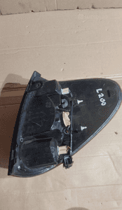 Lampa lewa tył tylna mitsubishi L200 3