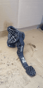 Pedał sprzęgła pompka czujnik VW Passat B6 3C1721059K 2