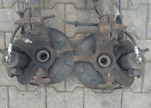 VW Polo Fox Skoda Fabia Audi A2 Seat Ibiza zwrotnica piasta przod prawa lewa 1