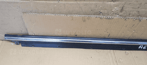 Listwa zgarniająca chrom drzwi prawy przód Audi A6 C5 4B0853284C 4