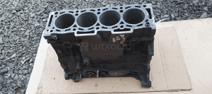 Silnik blok silnika dół słupek Citroen Jumper 15- 2.0 Blue HDI Euro 6 AH03 6