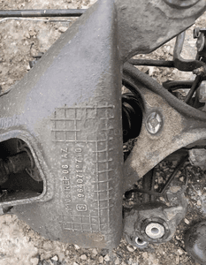Peugeot 407 sw kombi belka zawieszenia tył tylna 5