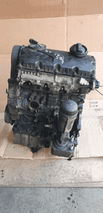 Silnik słupek blok silnika VW Passat B5 FL 1.9 130 KM AVF 7