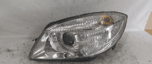 Przod przednia lampa lewa skoda fabia 2 / skoda roomster 2