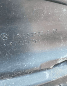 MERCEDES CLS 219 PODSZYBIE plastik wycieraczek  Europa 2