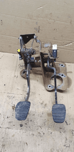 Pedał sprzęgła hamulca Renault Espace IV 8200139603 1