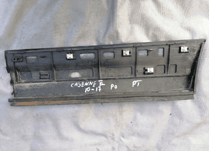 Listwa drzwi prawa prawy tył Porsche Cayenne 2 II 7P5839788 6