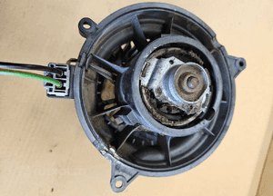 Ford Fiesta MK6 wentylator dmuchawy nawiewu 2