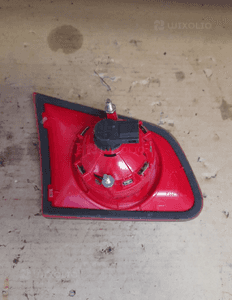 Lampa w klapę tył prawa vw passat B6 sedan oryginał 3