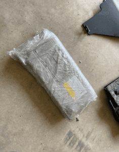 mitsubishi pajero IV 2010r v90 osłona słupek plastik uchwyt napoje rączka słoneczniki 7