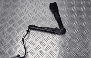 BMW F20 F21 F30 F31 NAPINACZ PASA LEWY 7259387 1