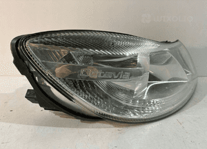 Skoda Octavia 2 FL Lampa przednia R- 13846 2