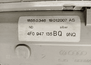 Lampka oświetlenie kabiny Audi A6 C6 4F0947135BQ 7