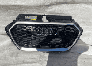 Audi RS3 sedan 8V5 atrapa grill kratka 16- 3