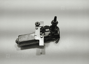 SILNICZEK WYCIERACZKI TYŁ TYLNEJ LAND ROVER DEFENDER HX12-17D413-AA 99-14 2