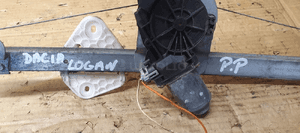 Mechanizm podnośnik szyby prawy przód Dacia Logan 8