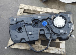 Bmw X1 F48 zbiornik paliwa 7348331 1