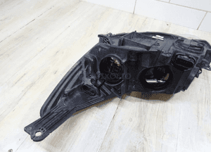 Lampa prawa przód FORD FOCUS MK3 BM51-13W029-AK LLU 7