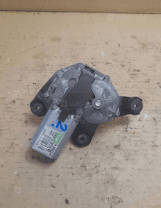 Opel Astra IV J HB 5D Silniczek wycieraczki tył tylnej klapy bagażnika 1