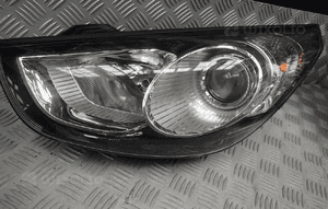 Lampa lewy / prawy przód hyundai IX35  92101-2Y / 92102-2Y uk 3
