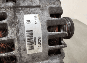 Renault trafic vivaro 2.0 dci alternator TG15C058 2