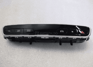 Mercedes W213 panel sterowania radiem nawigacją 2
