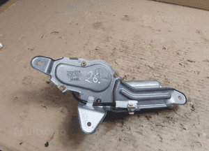 SILNICZEK WYCIERACZEK TYŁ YARIS I 85130-52010 2